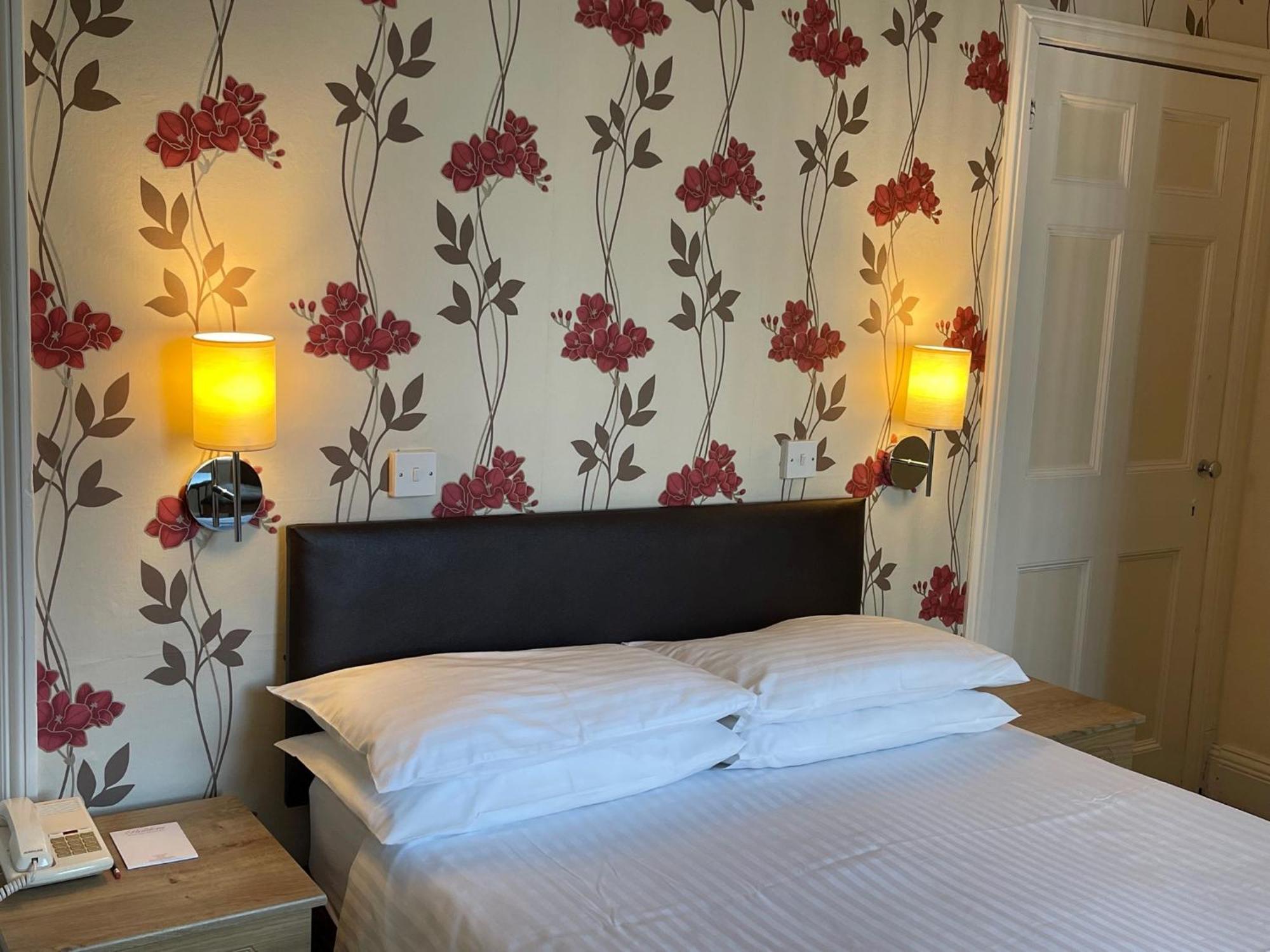 Pandora Hotel Saint Peter Port Bagian luar foto