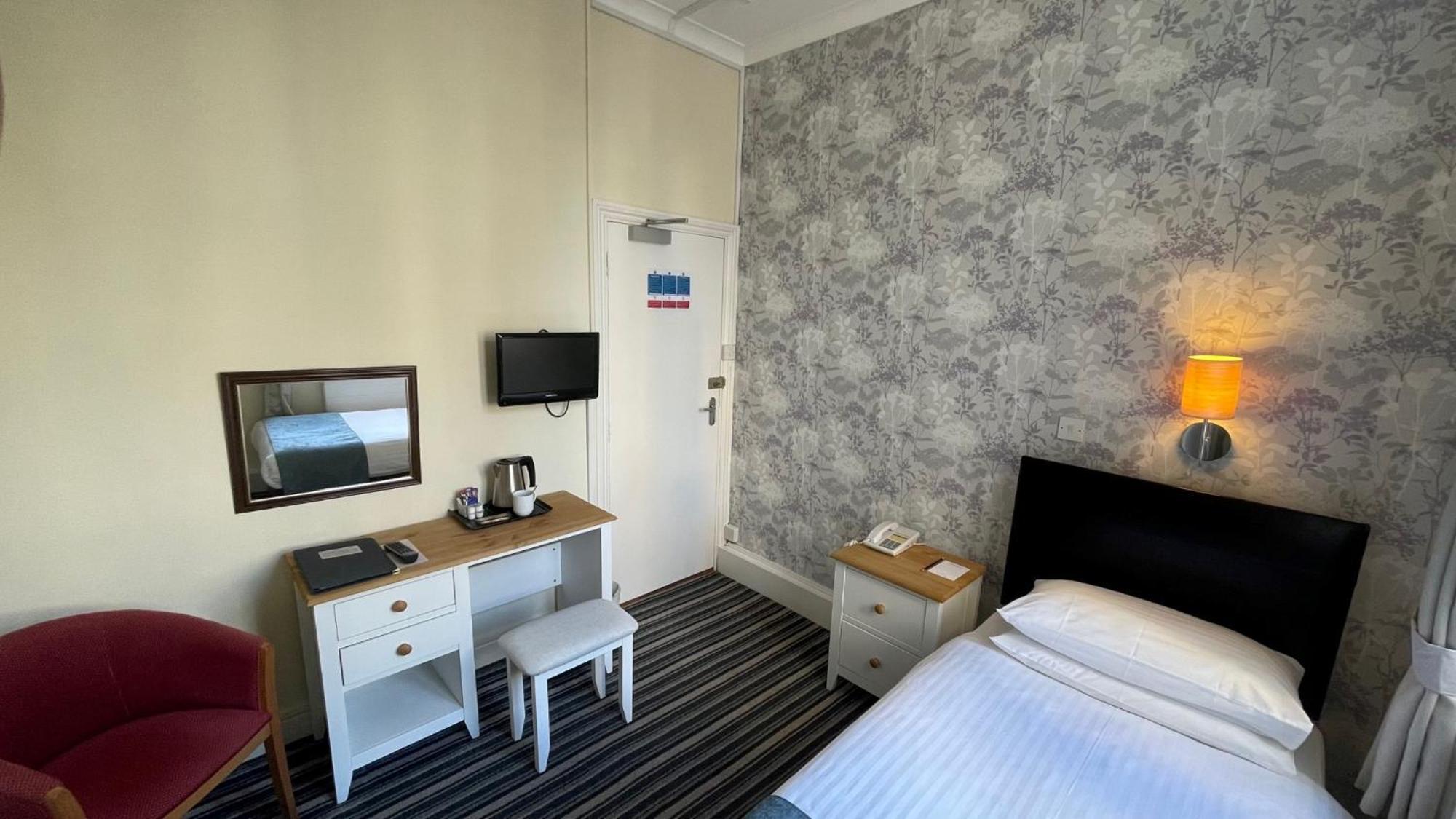 Pandora Hotel Saint Peter Port Bagian luar foto
